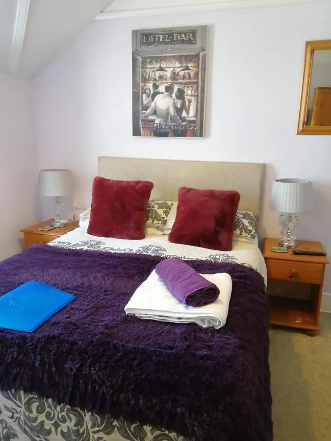 Lea Hurst B & B Bournemouth Oda ve Kahvaltı