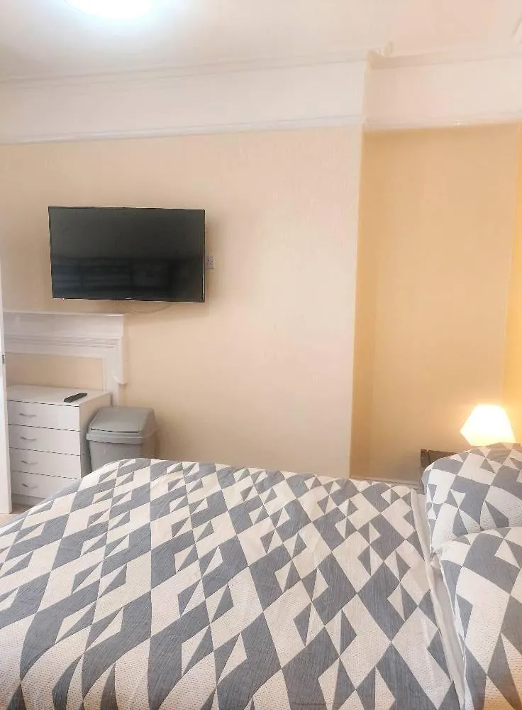 Lea Hurst B&B Bournemouth 3*,  Großbritannien